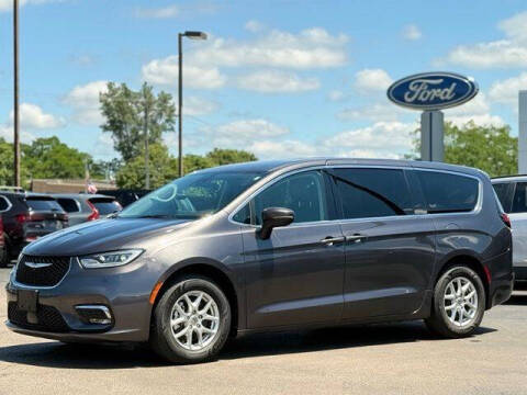 2023 Chrysler Pacifica Touring L