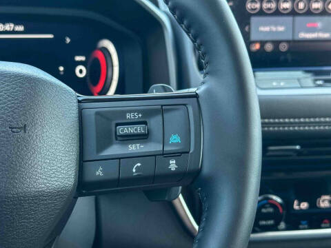 2025 Nissan Rogue SL