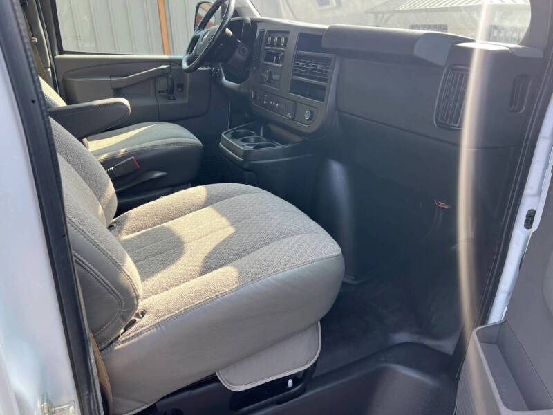 2020 Chevrolet Express 2500