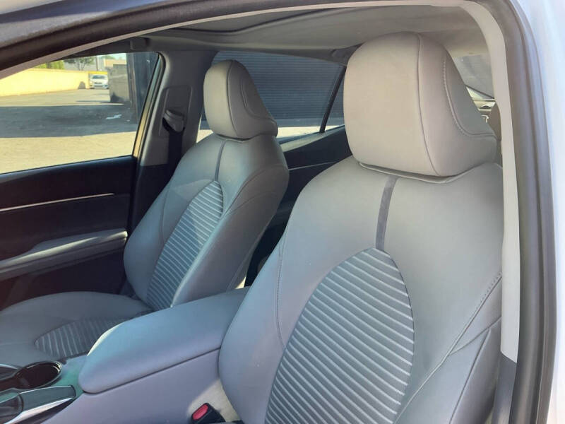 2018 Toyota Camry LE