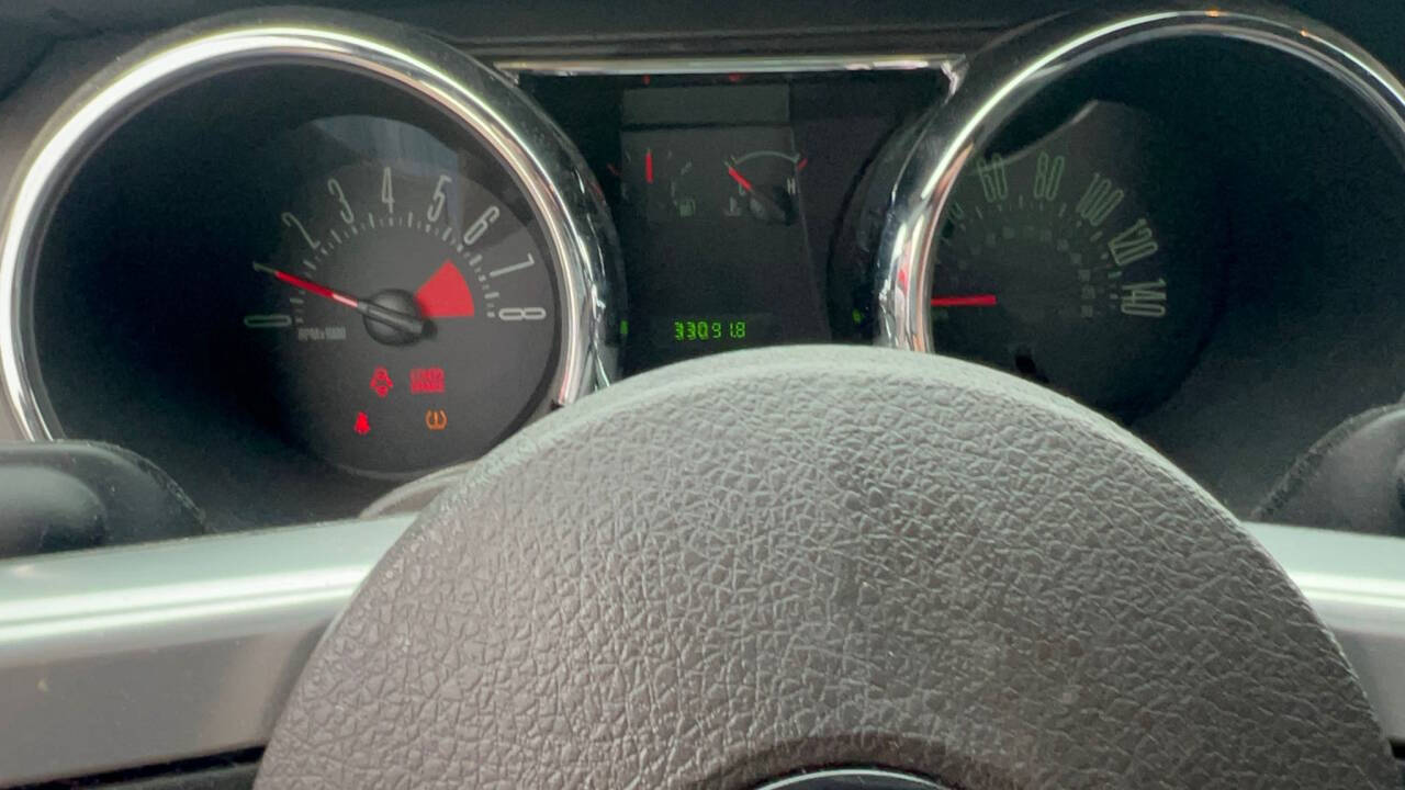 2007 Ford Mustang 52