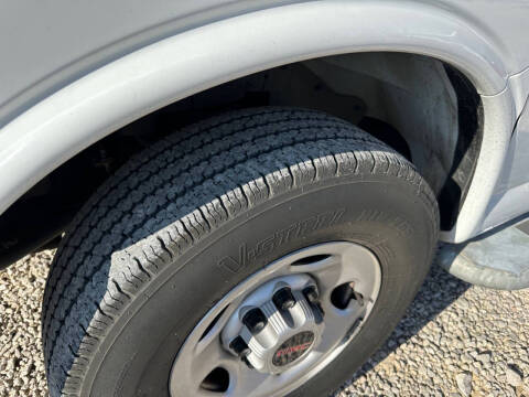 2023 GMC Savana 2500