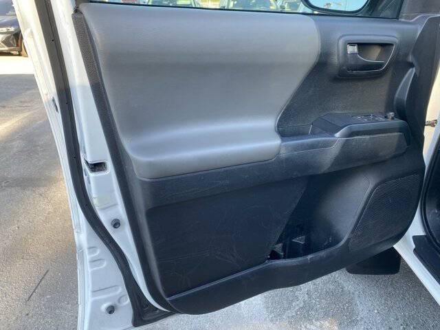 2022 Toyota Tacoma SR5 V6