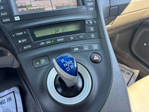 2010 Toyota Prius III