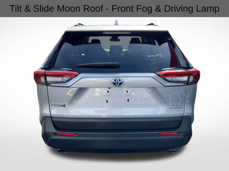 2022 Toyota RAV4 Hybrid XLE Premium