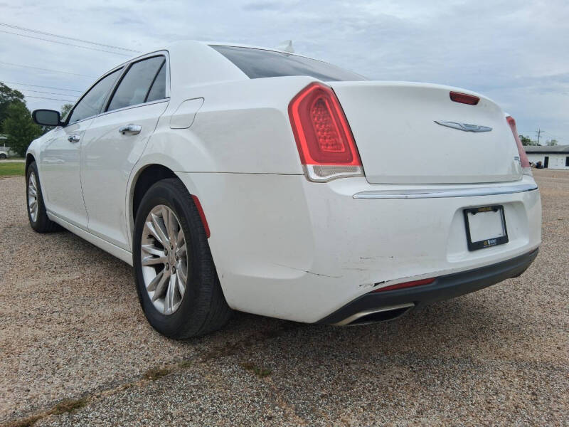 2016 Chrysler 300 C