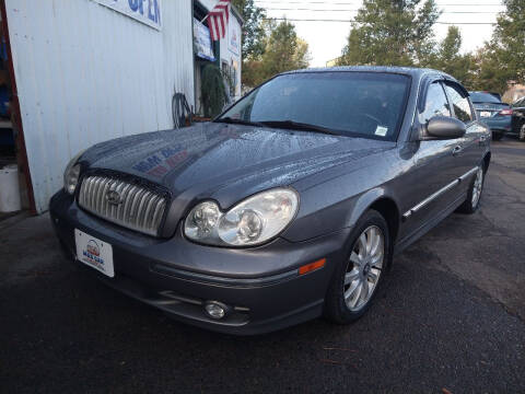 2004 Hyundai Sonata for sale at M AND S CAR SALES LLC in Independence OR