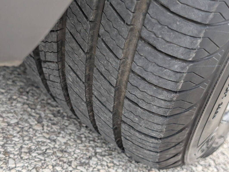 2005 Cadillac DeVille