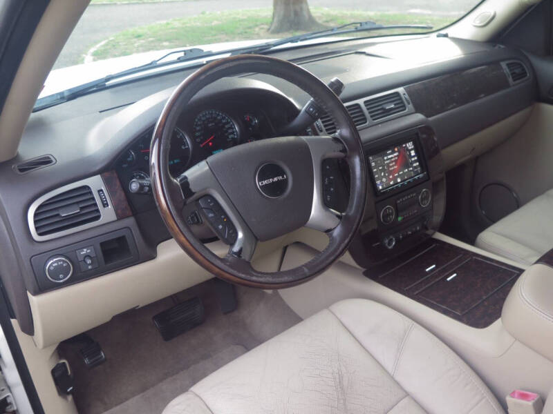 2009 GMC Yukon Denali