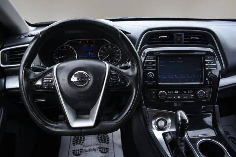 2017 Nissan Maxima