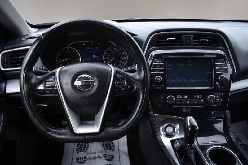 2017 Nissan Maxima
