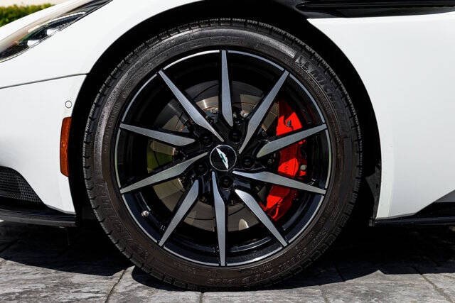 2019 Aston Martin DB11 Volante