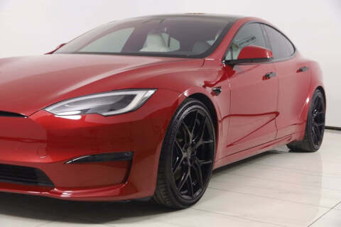 2022 Tesla Model S Plaid