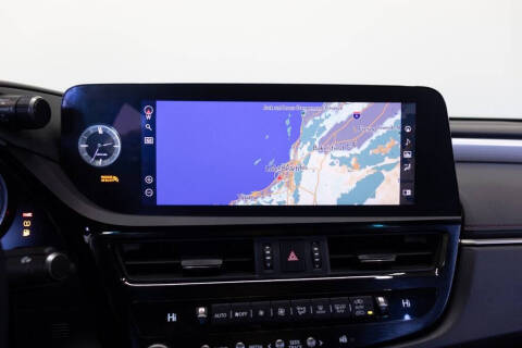 2022 Lexus ES 300h F SPORT