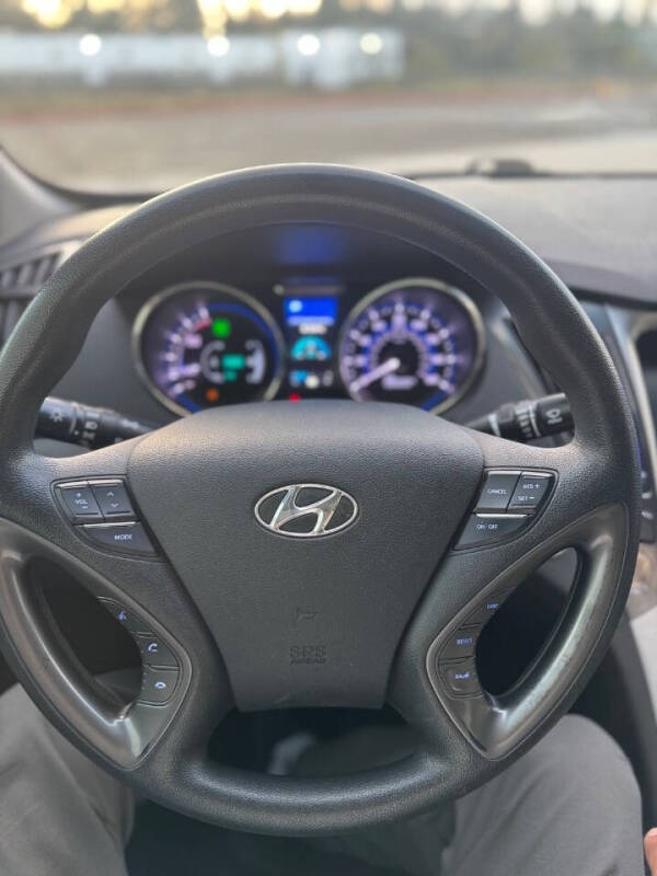 2011 Hyundai Sonata Hybrid