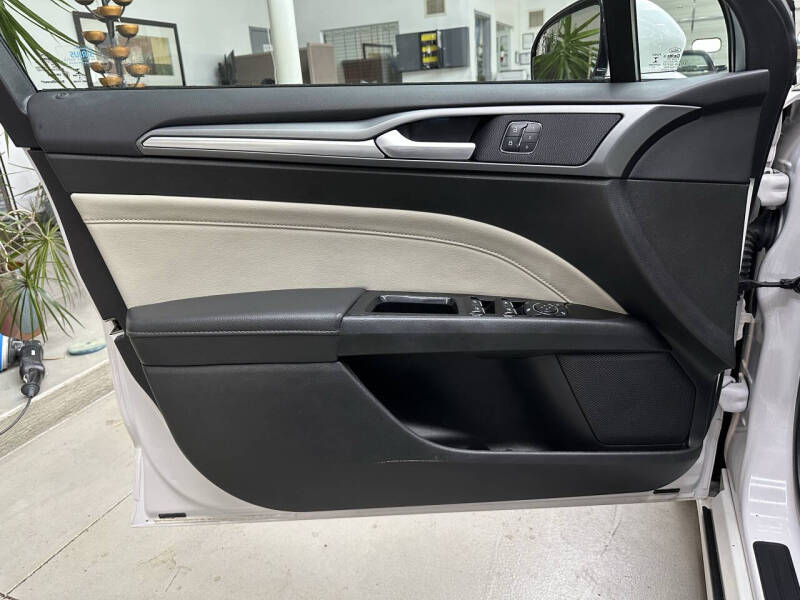 2016 Ford Fusion Energi Titanium