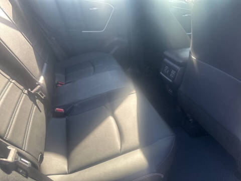 2025 Toyota RAV4 Hybrid XLE Premium