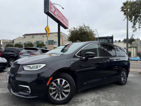 2022 Chrysler Pacifica Hybrid