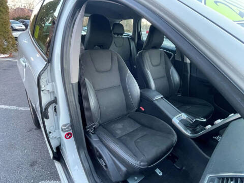 2016 Volvo XC60 T5 Drive-E