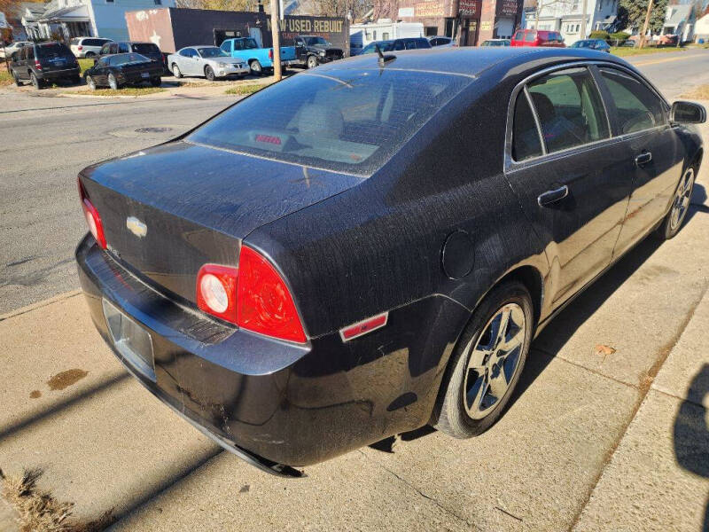 2010 Chevrolet Malibu 1LS's photo