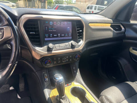 2019 GMC Acadia Denali