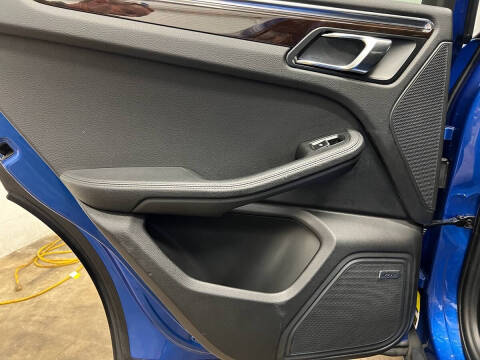 2015 Porsche Macan S