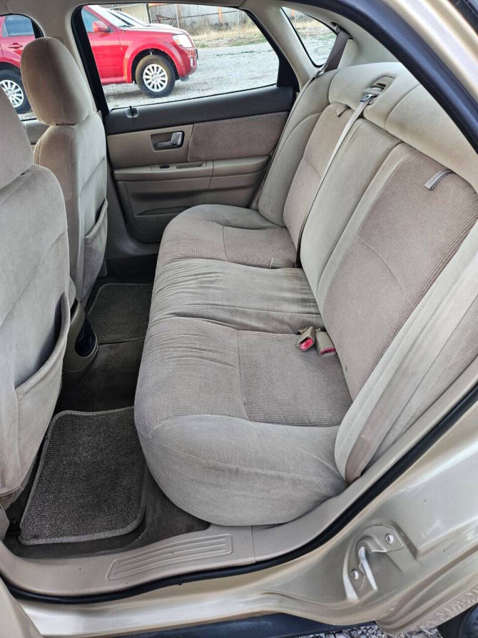 Gold 2001 Ford Taurus SES SES 4dr Sedan 10