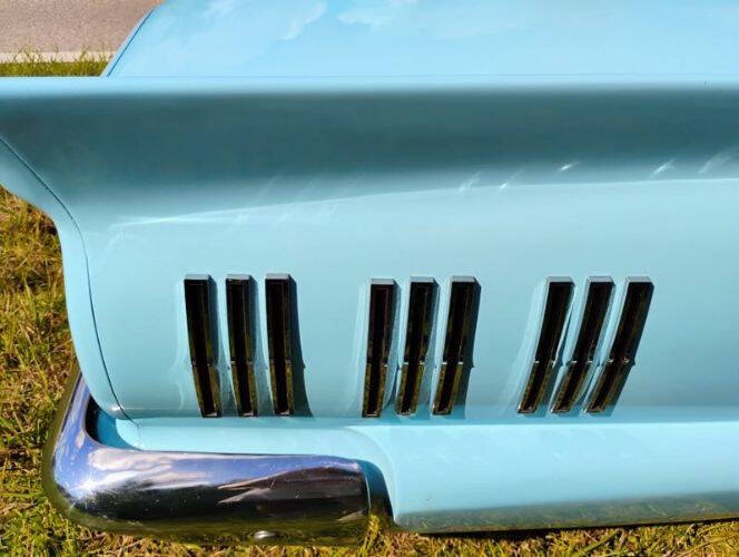 1960 Ford Thunderbird