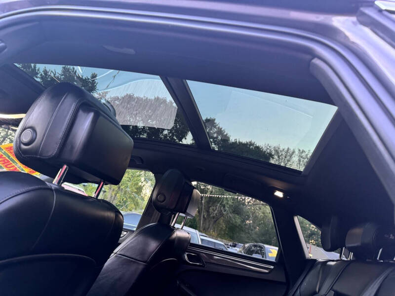 2015 Porsche Macan S