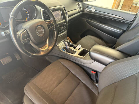 2018 Jeep Grand Cherokee Laredo