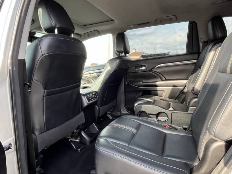 2018 Toyota Highlander SE