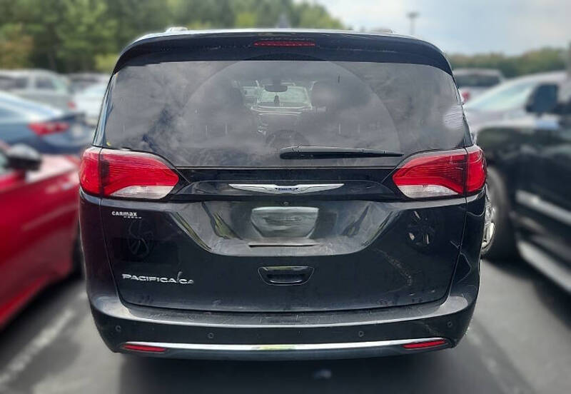 2019 Chrysler Pacifica Touring L