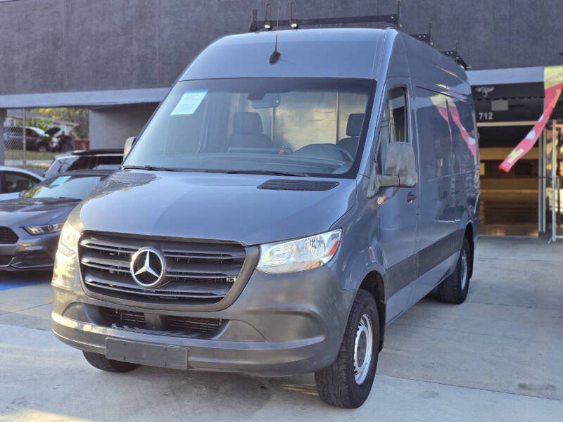 2019 Mercedes-Benz Sprinter Crew Van Base's photo