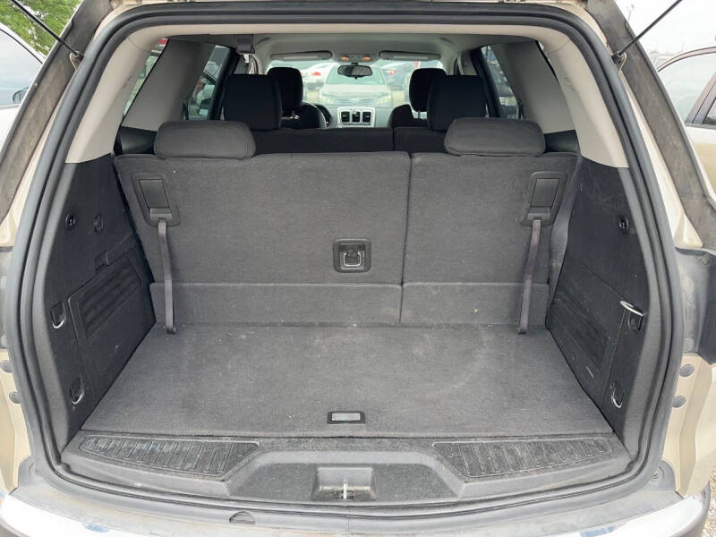 2011 GMC Acadia SL