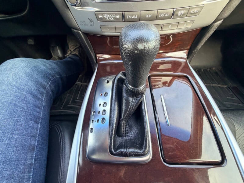 2011 Infiniti M37 x