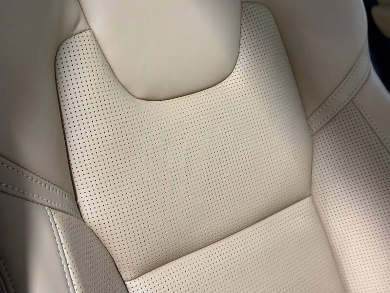 2021 Volvo XC60 Recharge T8 Inscription