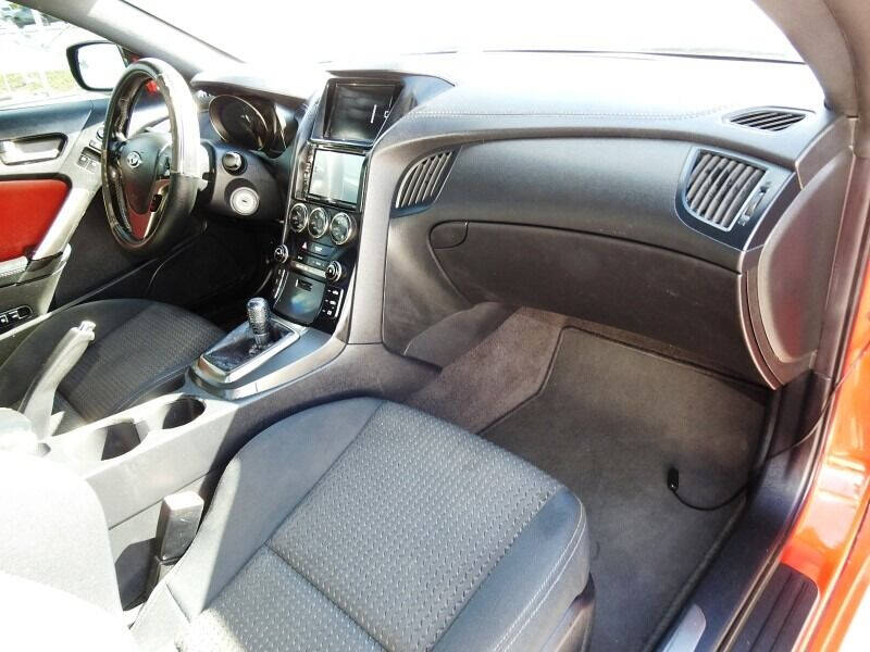 2013 Hyundai Genesis Coupe  - $13,900