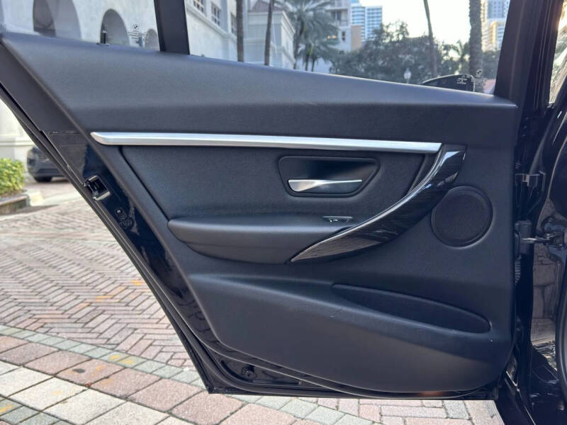 2018 BMW 3 Series 330i