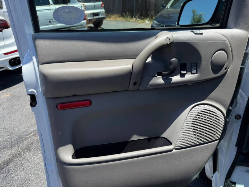 2005 Chevrolet Astro