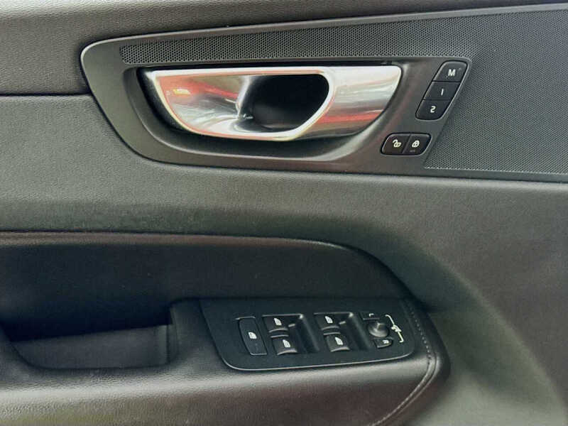 2023 Volvo XC60 B5 Core