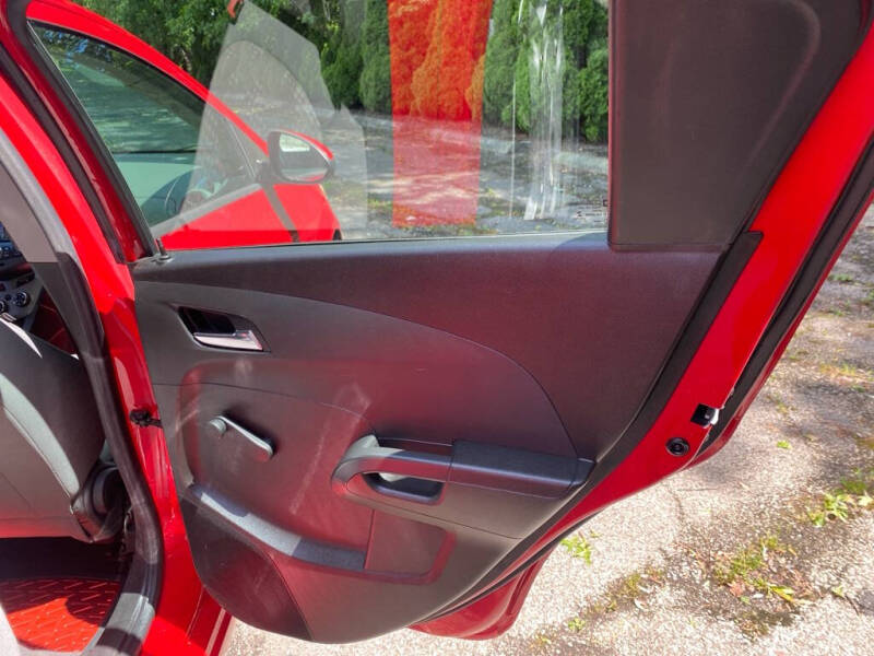 2012 Chevrolet Sonic LS
