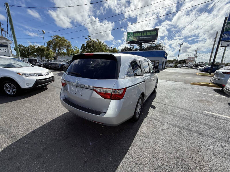 2011 Honda Odyssey EX-L w/DVD