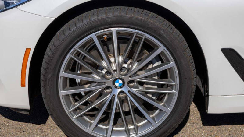 2020 BMW 5 Series 530i