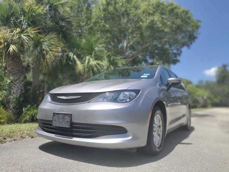 2017 Chrysler Pacifica LX