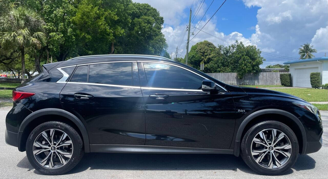 2017 Infiniti QX30 Wagon - $15,820
