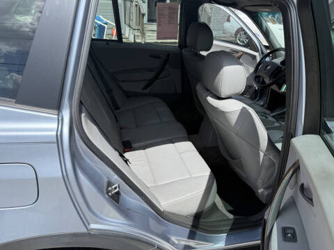 2004 BMW X3 3.0i