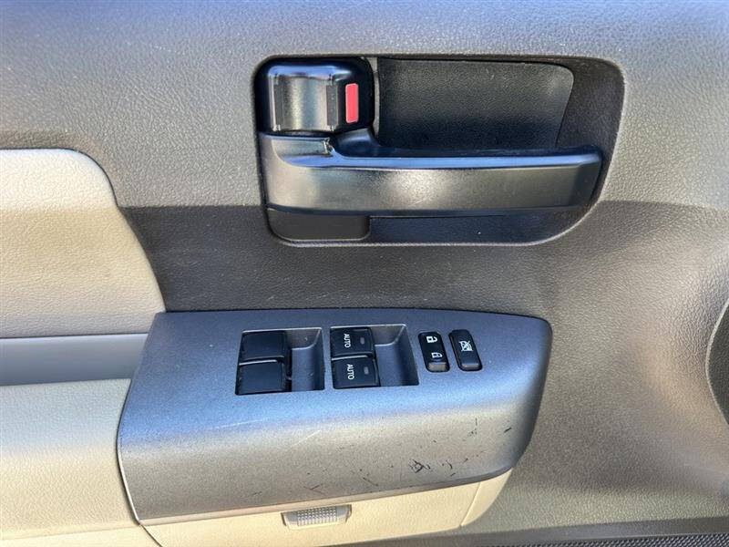 2010 Toyota Sequoia SR5