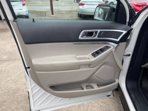 2011 Ford Explorer XLT