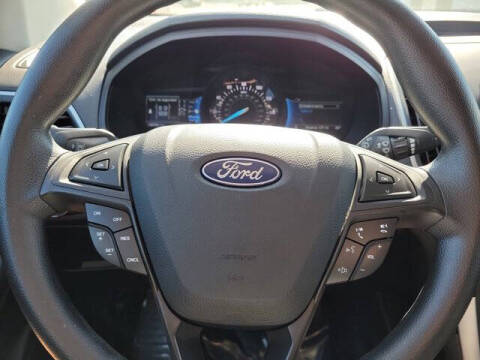 2022 Ford Edge SE