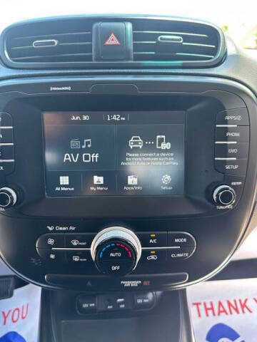 2018 Kia Soul +